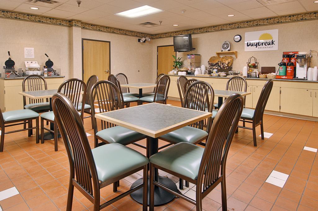 Days Inn & Suites By Wyndham Bridgeport - Clarksburg Restaurante foto
